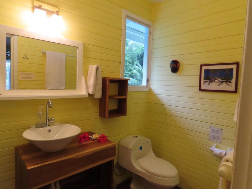 Sand Dollar Beach Bed&Breakfast Bocas del Toro Exterior foto