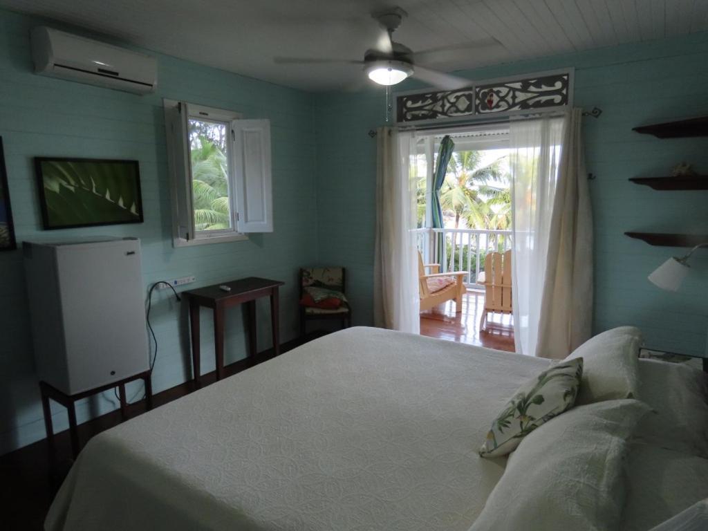 Sand Dollar Beach Bed&Breakfast Bocas del Toro Exterior foto