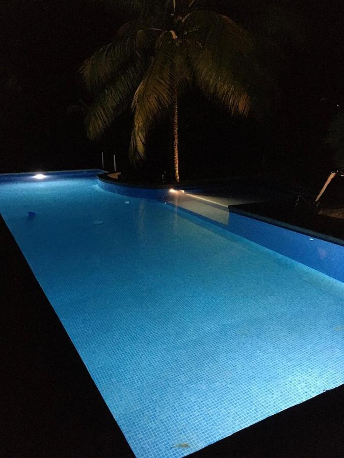Sand Dollar Beach Bed&Breakfast Bocas del Toro Exterior foto